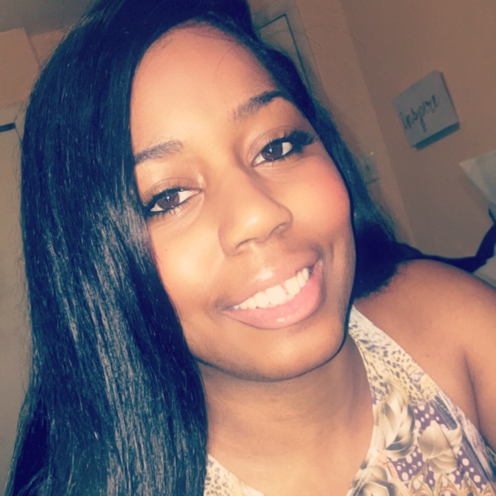 Meet your Posher, Darita